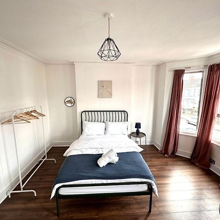 Charming, Renovated Residence In Willesden Green Londra Esterno foto