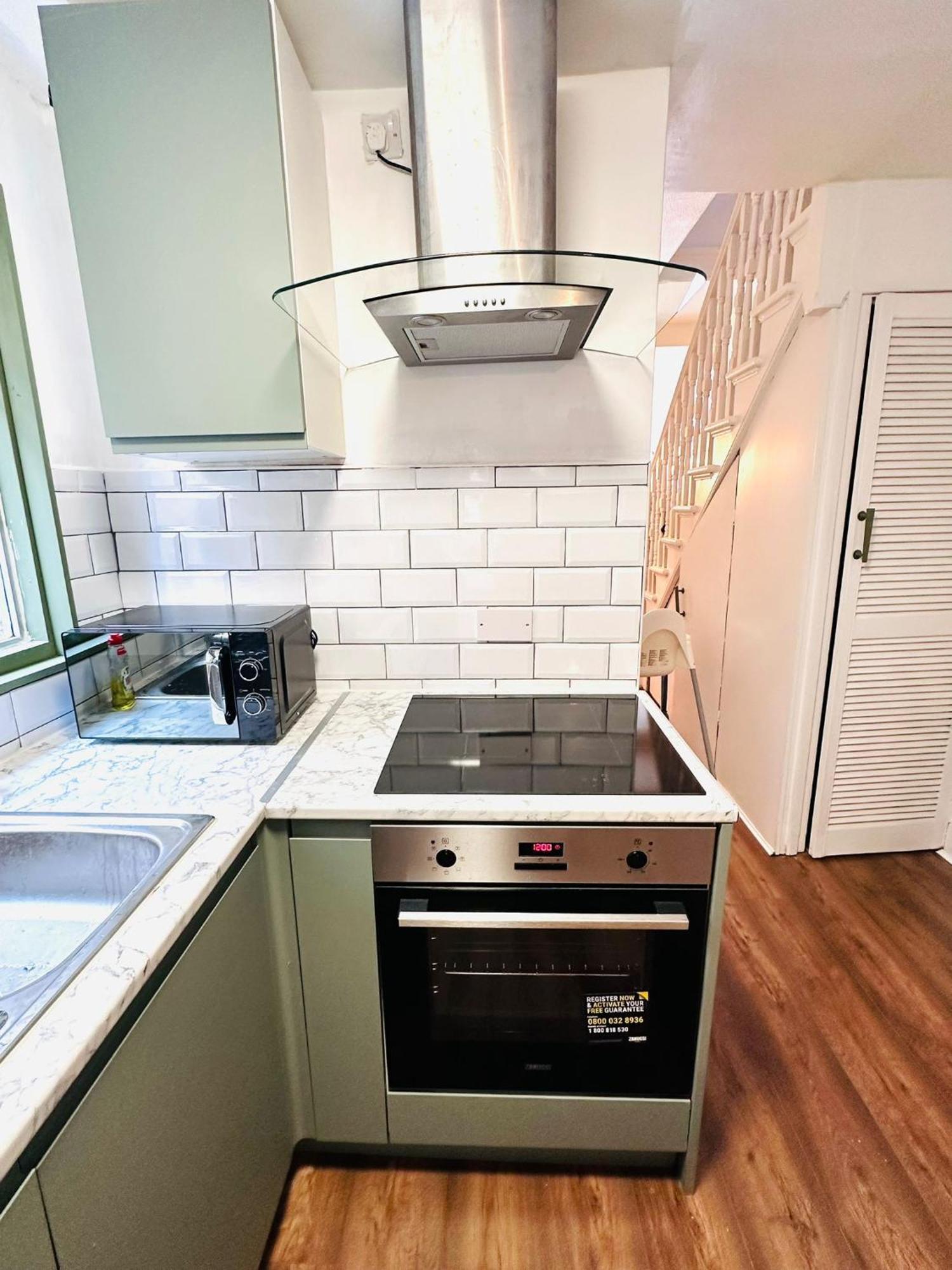 Charming, Renovated Residence In Willesden Green Londra Esterno foto